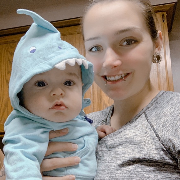 Meet your Posher, Alexis - Picture 6 of 7